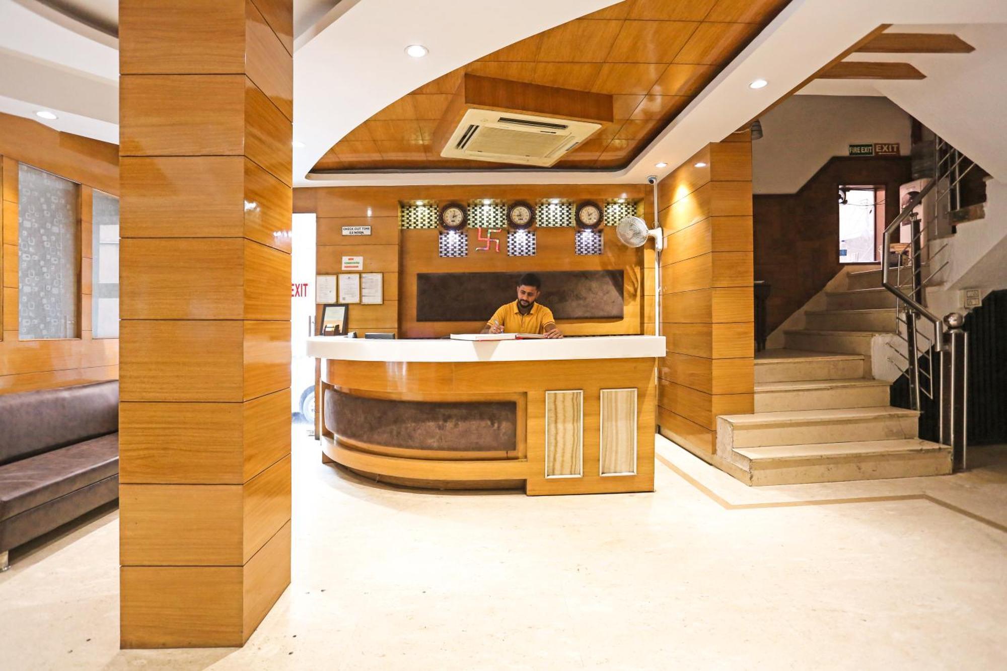 Hotel Fortuner, Karol Bagh, New Delhi Exteriör bild