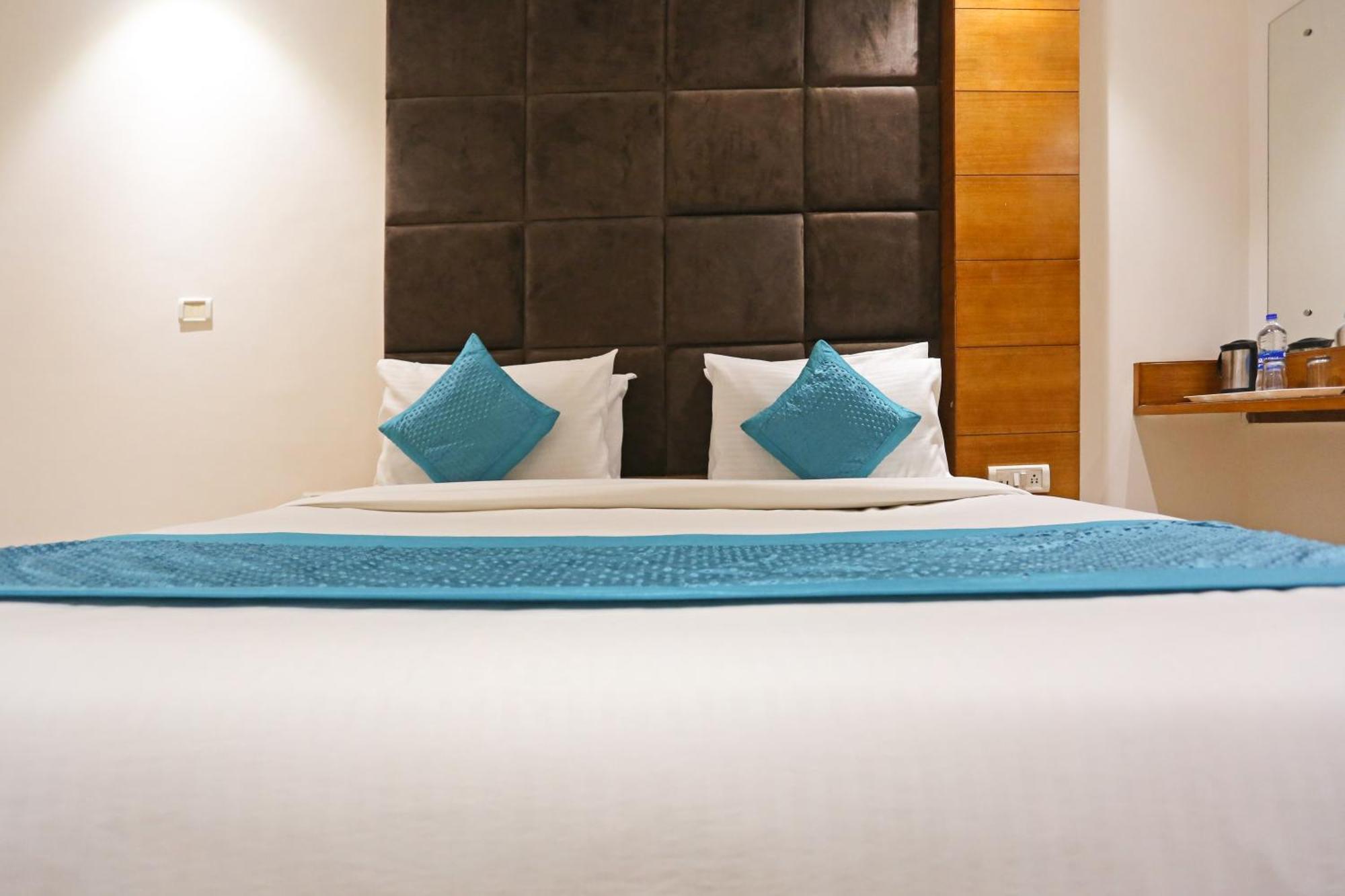Hotel Fortuner, Karol Bagh, New Delhi Exteriör bild